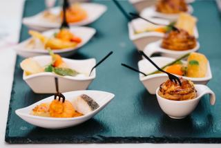 Boissons et bouchées : les différents types d’apéritifs